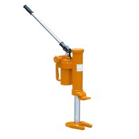 HM50 hydraulic toe jack with 5 tonne capacity for lifting heavy machinery and equipment